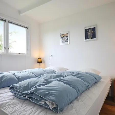 Three-bedroom In Ebeltoft